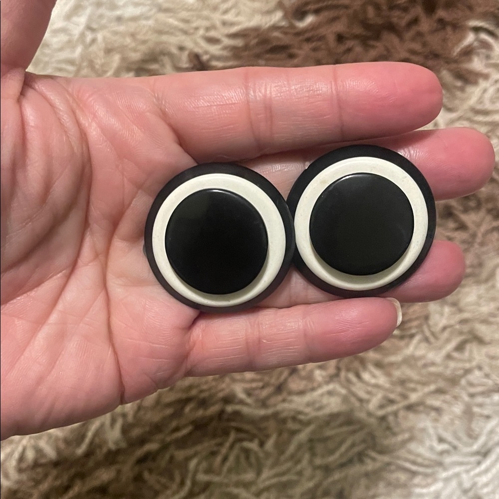 Source Unknown Black and White Round Clip-On Earrings